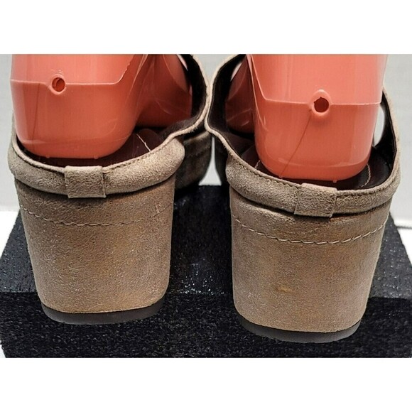 Donald J Pliner Leather Wedges Made in Italy - Size 8 - Picture 4 of 11